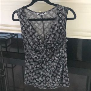 Lily v neck dressy tank black white print size L